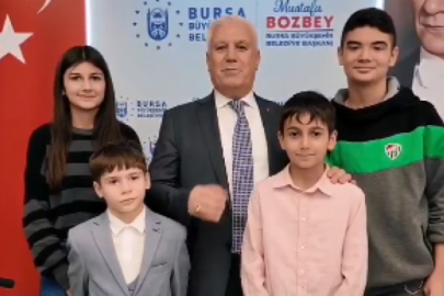 Başkan Bozbey'den gençlere hediye